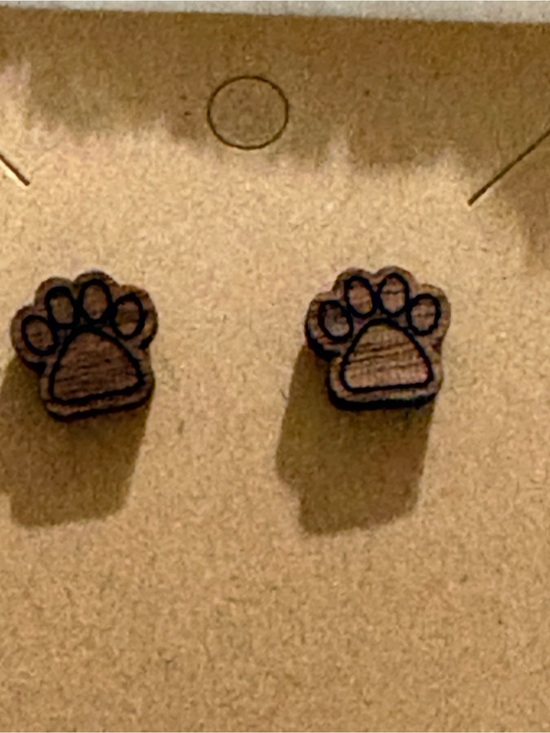 Jewelry - Paw Print Stud Earrings - Brown Wood